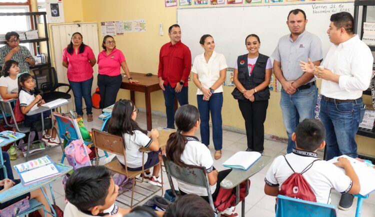 Continúa Ana Paty Peralta con programa “Pasos para la Transformación”