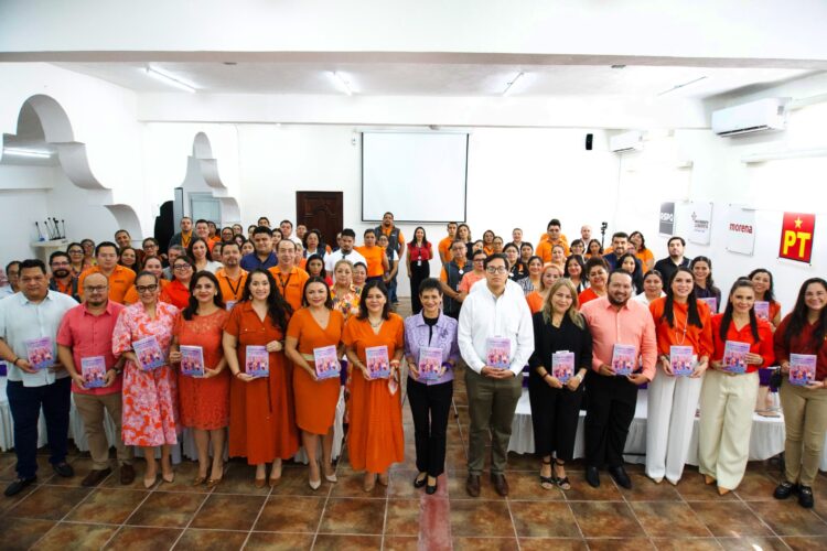 IEQROO presenta el libro "El deber de la memoria: Del derecho al voto a la paridad de todo"