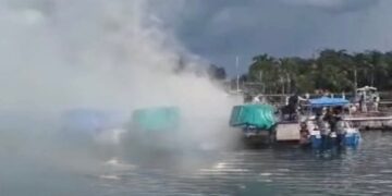 Explota embarcación de la Marina en Cozumel