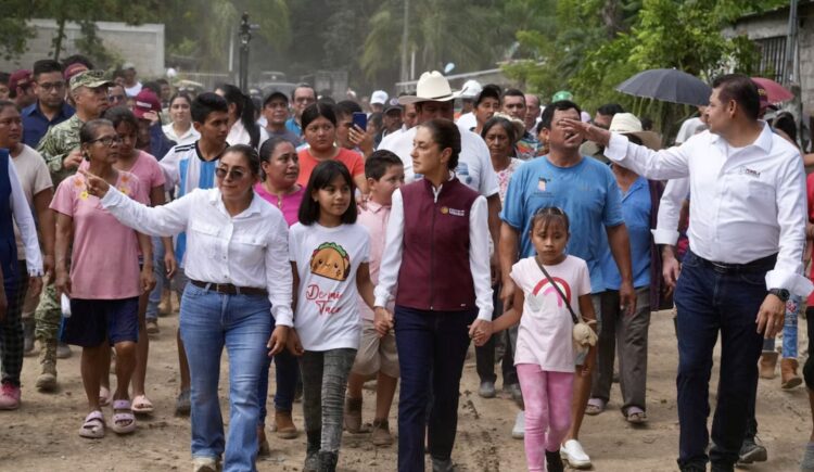 Aprueba 70% a Sheinbaum en mes de inundaciones: Encuesta EF