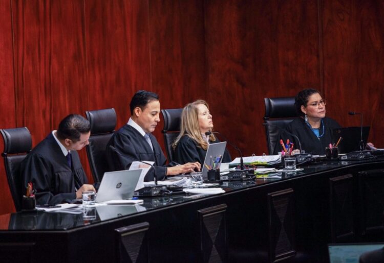 SCJN avala que fotos de candidatos aparezcan en boletas electorales