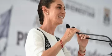 Pueblo y gobierno "somos invencibles"; decimos no a quienes desean provocar violencia: Claudia Sheinbaum