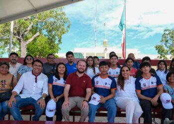 Chetumal conmemora con gran participación del pueblo quintanarroense el 115 aniversario de la Revolución Mexicana