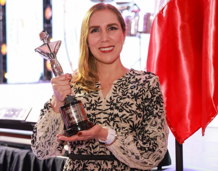 Isla Mujeres recibe el Premio Valores 2025 como “Mejor Destino Turístico del Año”