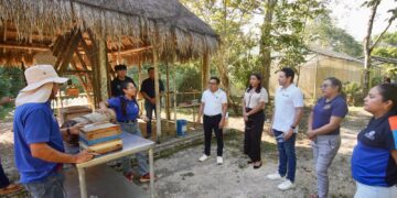 Renán Sánchez respalda a jóvenes que representarán a Quintana Roo en Costa Rica