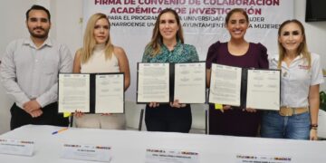 Isla Mujeres consolida alianza académica con la Universidad de la Mujer Quintanarroense para impulsar la profesionalización de las y los servidores públicos