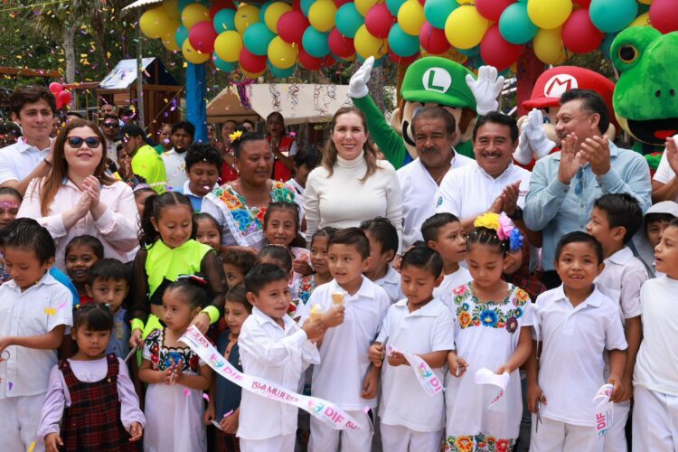 Atenea Gómez Ricalde cumple compromiso histórico al entregar el primer Parque Infantil y cancha de usos múltiples en Francisco May