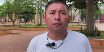 Policía con 20 años de antigüedad denuncia su baja injustificada