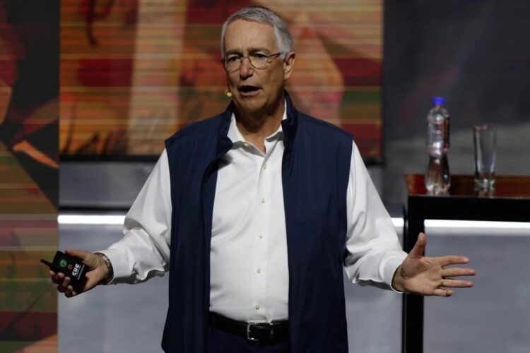 Grupo Salinas prevé revés en la Corte y amaga con demandar al SAT