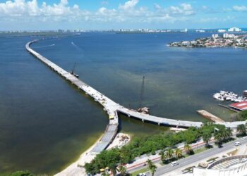 Avanza 90.2% la construcción del Puente de la Laguna Nichupté en Cancún: Mara Lezama