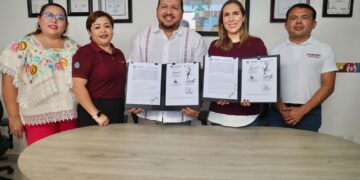 Ayuntamiento de Isla Mujeres firma convenio con el TEQROO para fortalecer la cultura democrática
