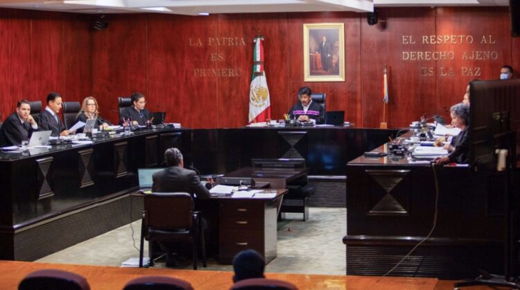 Luz verde en la Corte para cobro de deuda fiscal a Grupo Salinas