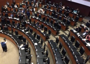 Senadores de la 4T rechazan "hechos de violencia" en marcha convocada por "sectores conservadores"