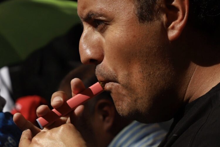 Diputados alistan ley para la prohibición total de vapeadores en México
