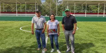 Fortalecen infraestructura deportiva con rehabilitación del Campo de Futbol 7 en Leona Vicario