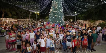 Iluminamos Puerto Morelos y mantenemos viva la tradición navideña: Blanca Merari