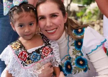 Nuevo parque infantil y cancha de usos múltiples fortalecen la convivencia en el poblado de Francisco May