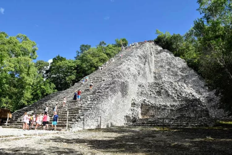 Reabren este domingo la escalinata de la pirámide ‘Nohoch’ de Cobá