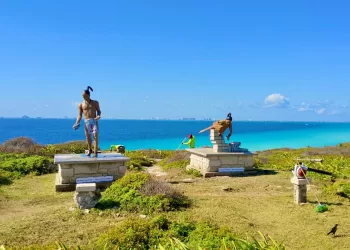 Gobierno de Isla Mujeres instalará nuevas esculturas en Punta Sur
