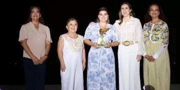 Gobierno de Isla Mujeres reconoce la excelencia turística en la primera edición de del Premio Municipal de Turismo “Sirenas del Paraíso 2025”