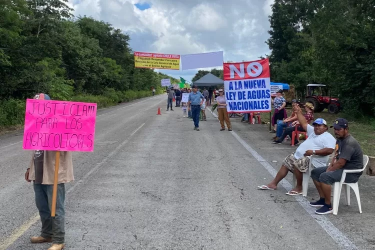 Protestan campesinos de Bacalar contra Ley de Aguas Nacionales