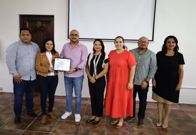 PRODECON capacita a funcionarios del IEQROO en Declaraciones Anuales y Deducciones Personales