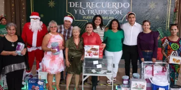Blanca Merari en la “Posada Navideña y del Recuerdo” a los abuelitos de la Casa del Adulto Mayor “Nohoch Uinic”