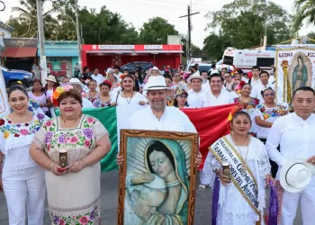 Leona Vicario se viste de color, fe y tradición