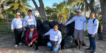 Zofemat Isla Mujeres realiza brigada de limpieza en Isla Blanca