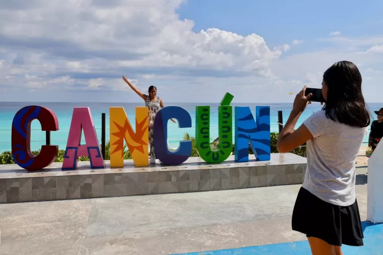 En Cancún tenemos los brazos abiertos para recibir a turistas: Ana Paty Peralta