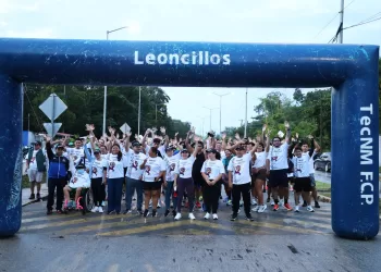 Éxito total la carrera "¡Corre, camina o rueda! Por la democracia y la no violencia"