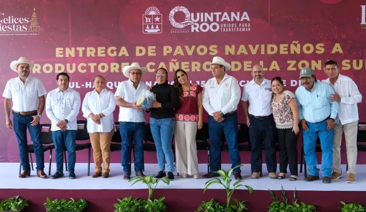 Entrega Mara Lezama 3 mil 640 pavos a familias cañeras del sur de Quintana Roo
