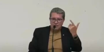 Monreal hace campaña en Quintana Roo