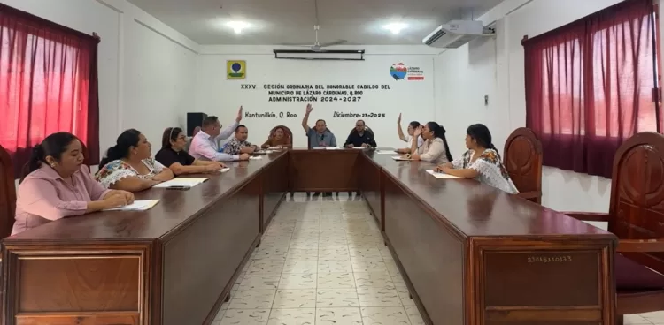 Rechaza cabildo de Lázaro Cárdenas presupuesto de Nivardo Mena