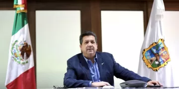 Diputados de Morena denuncian a ex gobernador Cabeza de Vaca por extorsión y 'huachicol'