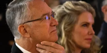 Grupo Salinas debe pagar en enero 51 mil mdp al SAT