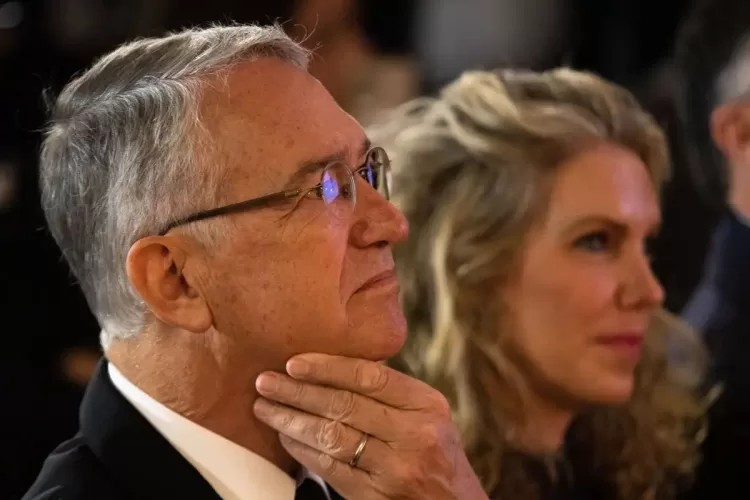 Grupo Salinas debe pagar en enero 51 mil mdp al SAT