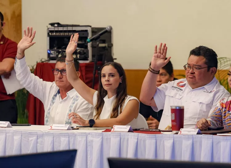 Respalda Ana Paty Peralta instrumentos de planeación para crecimiento de QROO
