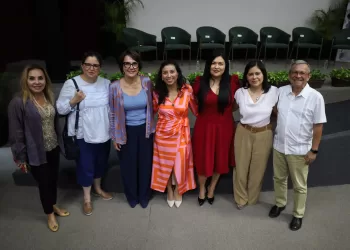 Asiste Rubí Pacheco al conversatorio "El derecho al cuidado: retos y perspectivas locales"