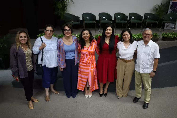 Asiste Rubí Pacheco al conversatorio "El derecho al cuidado: retos y perspectivas locales"