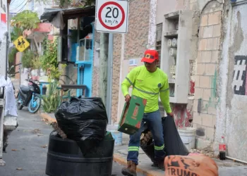 Gobierno de Isla Mujeres refuerza los trabajos de limpieza en esta temporada decembrina
