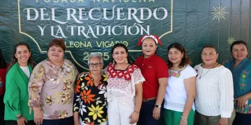 Celebra Blanca Merari la "Posada Navidad del Recuerdo y la Tradición" con los Adultos Mayores del DIF Leona Vicario