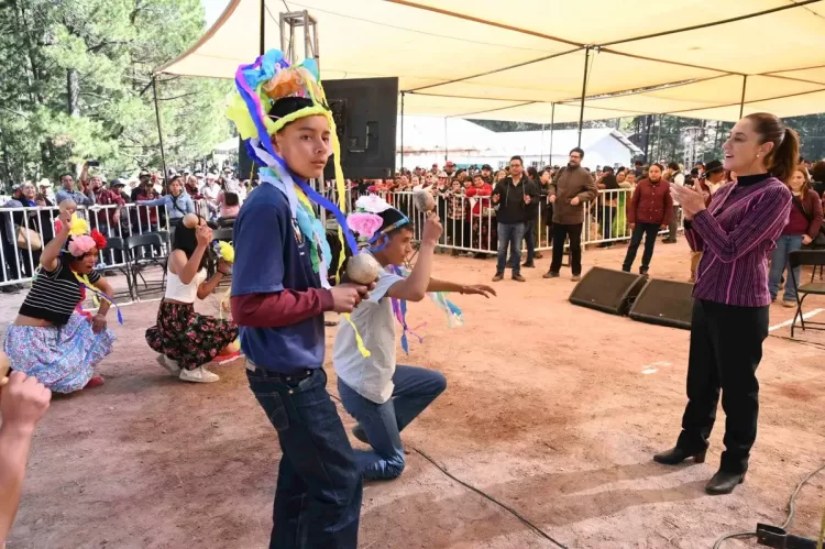 Restituye Sheinbaum 3 mil hectáreas de tierra comunal en la Tarahumara