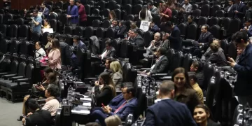 Morena en San Lázaro advierte que falta de acuerdo con PT y PVEM pone en riesgo reforma electoral