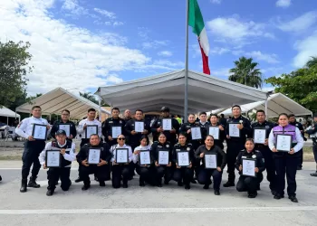 Atenea Gómez Ricalde reconoce el trabajo de las y los policías en su día