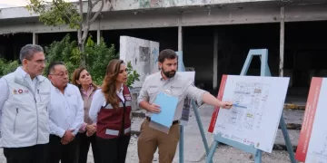 Anuncian Mara Lezama y Alejandro Svarch recuperación del antiguo hospital Kumate para construir el Hospital Materno Infantil de Cancún