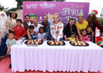Atenea Gómez Ricalde celebra el Día de Reyes Magos con las familias de Ciudad Mujeres