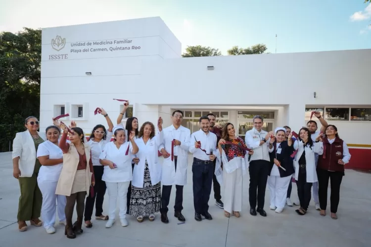 Mara Lezama y Martí Batres inauguran nueva Unidad de Medicina Familiar del ISSSTE en Playa del Carmen