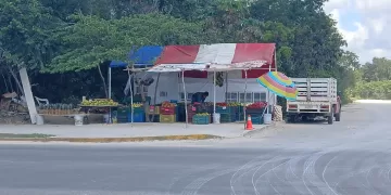 Acuerda CROC retirar a ambulantes del centro de Playa del Carmen