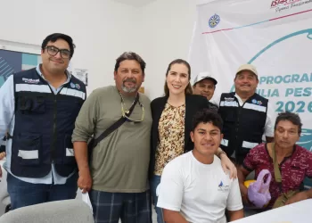 Atenea Gómez supervisa registro del Programa Familia Pescadora para fortalecer apoyo al sector pesquero de Isla Mujeres